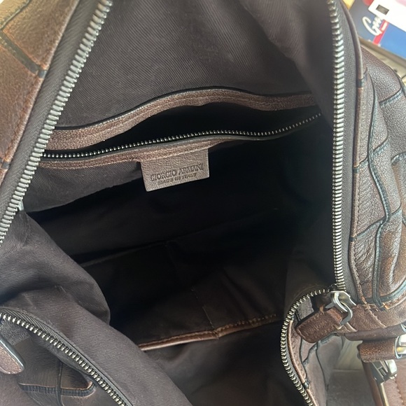 GIORGIO ARMANI XTRA LARGE TOTE. BEAUTIFUL. GENUINE LEATHER. ❤️❤️ - Picture 3 of 14